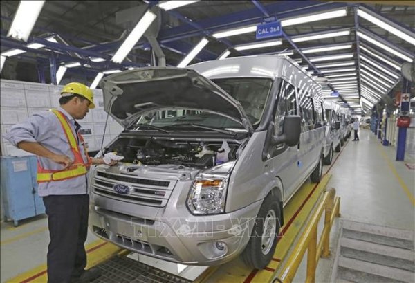 Các doanh nghiệp ô tô để tận hưởng các chính sách thuế nhập khẩu ưu tiên