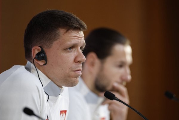 SZCZESNY: Không thể hiểu rằn